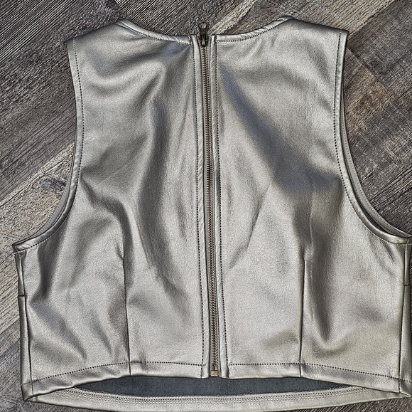 Kirious Women's Metallic FauxLeather Crop Top Full-Zip Size M - Picture 5 of 6
